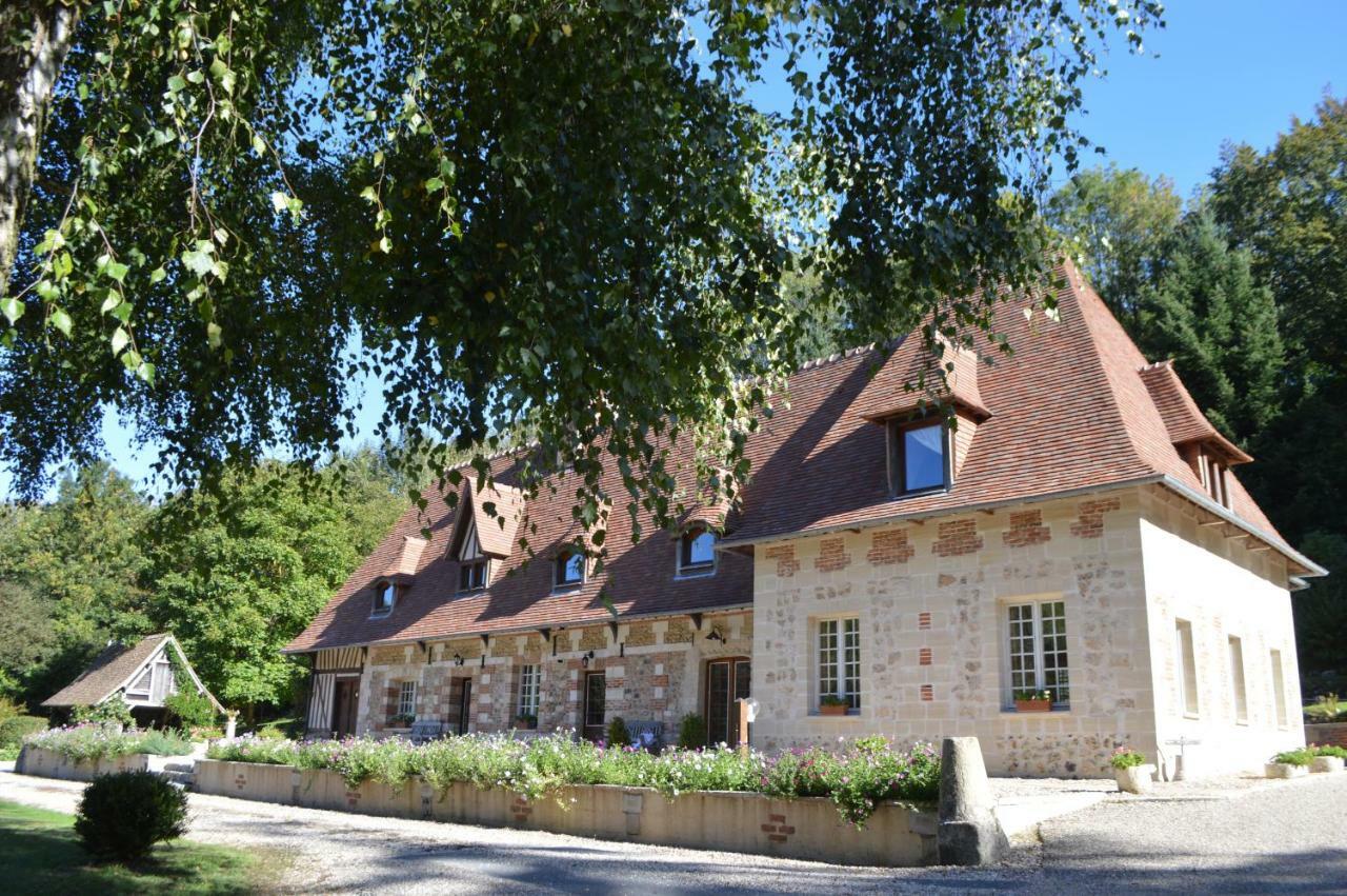 Le Prieure Des Fontaines Hotel Les Preaux Exterior foto